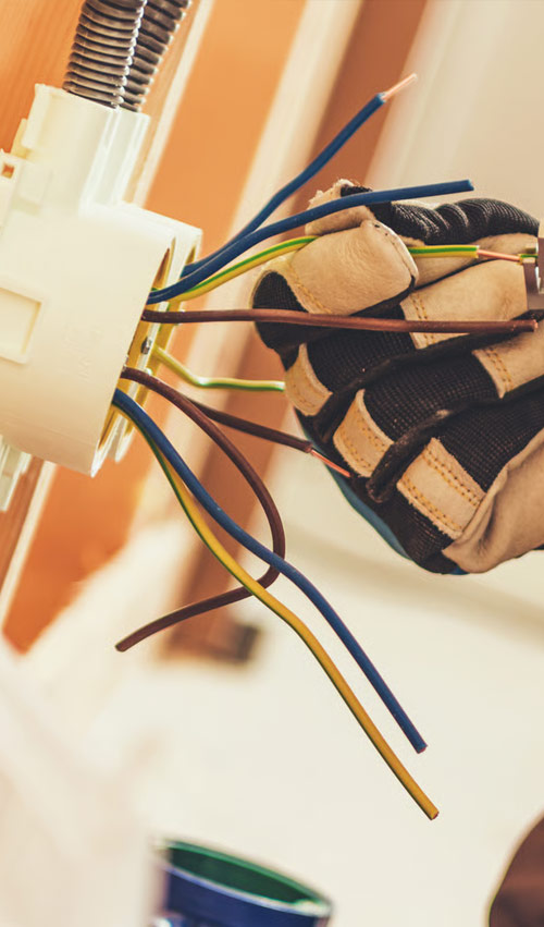 Realizzazione impianti elettrici Marche e Abruzzo